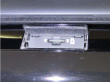 MicroSDスロットを装備しております。