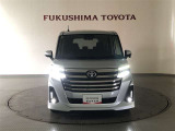 面を強調したグリルは、コンパクトカーでありながらも重厚感のある力強さが感じられます!エアロバンパーを標準装備!スタンスの良さも感じられます!