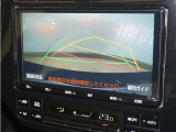 【バックモニター】後方の死角や障害物などを安全確認しながら駐車できます。運転初心者も熟練者も安心ですね♪