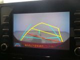 バックガイドモニターで、後方を確認しながら安心して駐車することができます。運転初心者も熟練者も必須の機能ですよ!