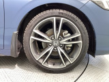 純正アルミホイール☆Honda車にぴったりなデザインです。