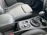 まずはご連絡をください!お車詳細や展示状況はMINI NEXT城東鶴見06-6933-3298まで。