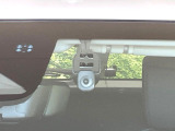 【ドライブレコーダー】ドライブレコーダー装備!走行中はもちろん、あおり運転や事故に遭遇した際、映像で記録し、万一のリスクに備えます。※記録用SDカードはお客様ご自身でご準備いただく必要があります。