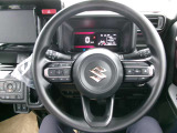 このハンドル心無しか運転しやすいです!