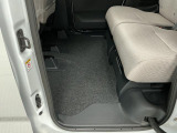 足元は広々♪しっかり内装ルームクリーニングを実施しています。車に自信があるからこそ、是非一度ご来店頂き見てもらえると幸いです。