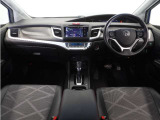 ◆インテリアパネル◆視界広々で非常に運転しやすくロングドライブでも疲れを感じさせないすっきりとまとまったインパネ周りです。