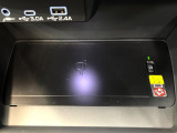 【ワイヤレス充電器☆】
