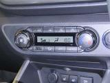 オートエアコンを装備しております。