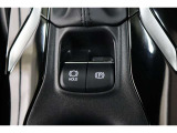 電動パーキングブレーキを搭載。スイッチ操作でパーキングブレーキを作動・解除することが可能ですので、操作の力が不要ですよ♪