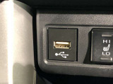USBタイプの充電ポートもついております!