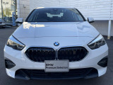 【キドニーグリル】BMWの代名詞。一目見ただけでBMWであると認識できる確固たるアイコンとして存在感を放ちます