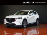 中古車専門再生工場にて熟練専任スタッフが丁寧に清掃、仕上げを実施しております。また、お客様に安心してご検討いただける様、公取協が定める基準に基づき車両検査を実施し、車両状態評価証を発行しております。