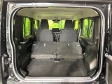 普段のお買い物や通勤、送迎等に十分な荷室スペースを確保しております。セカンドシートを倒すと、大きな荷物の積載も可能です♪
