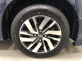 14インチ純正アルミホイール(165/65R14)装着です。