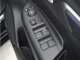 ◆パワーウィンドウスイッチ◆運転席から全席の窓の開閉操作を行うことが出来いつでも換気ができます!