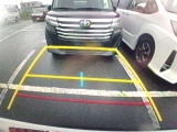 バックカメラ付き♪車庫入れ、バックでの駐車時に後方が見える事での安心感は大きいです☆一度装備したら外せなくなるアイテムです♪