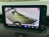 バックカメラも装備しております。車庫入れの苦手なお客様も安心!重宝してくれます!