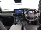 オシャレなインテリアで運転する気分も盛り上がりますよね^^