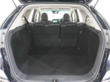 ◆フル乗車でもしっかり荷物を収納出来るラゲッジスペースです。普段の買い物でしたらしっかり積める十分な荷室スペースが確保されています。