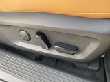 【運転席】パワーシートスイッチ