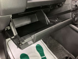 ■POINT■写真で見るよりも現車を 現車をみると写真で見ていたイメージとは少し違う部分もございます。また写真ではわからなかった車の魅力にも気づくことができるので、ぜひご来店ください!