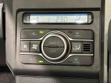 車内空調は&rdquo;AUTOエアコン&rdquo;にお任せ。運転に集中出来ますよ!