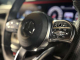 一定速度を自動でキープするクルーズコントロール搭載。高速道路や長距離移動でも疲労を軽減し、ゆとりある快適ドライブをサポートします。