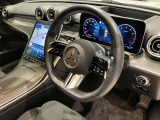 握りやすいハンドルの形状をしておりますので、お客様の運転をサポートしてくれます!