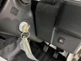 エンジンオイルの交換と、室内抗菌消臭処理を施工し、ご納車させていただきます