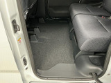 足元は広々♪しっかり内装ルームクリーニングを実施しています。車に自信があるからこそ、是非一度ご来店頂き見てもらえると幸いです。