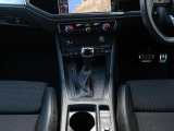 運転に必要な情報をメーター内に集約し、ドライバーの安全で快適な運転に寄与するアウディバーチャルコックピット。