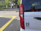 暗い道でも明るいライトでサクサク運転できますよ!