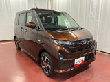 スライドドアなので、狭い場所でも荷物を持っていても、スムーズな乗り降りができます。