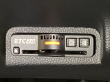 【ETC車載器】もはや必須アイテムのETCを搭載!高速道路のご利用時にとても便利!わずらわしい料金所での現金支払いが不要となりスムーズに通過できます♪