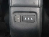 同乗者にも優しい☆後席充電ポート付き!