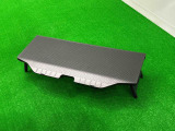 ラゲージアンダーボックスの蓋であるデッキボードを取り外して,レジャー時にテーブルとして使用できる便利なラゲージアイテムです