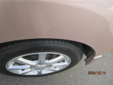 実車はアルミホイール組みの夏用タイヤを装着しています。