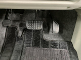 優良なダイハツU-CARを対象にご購入後も安心してお乗りいただける、安心の一年間無償保証サービス1年&ldquo;走行距離無制限&rdquo;まごころ保証サービスを実施しております。(一部対象外のクルマ有り)