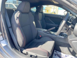 ドライバーによって運転しやすいポジションは異なり、あの車はどうなのか不安なこともありますよね。気になるお車は店頭で乗り込んでご確認いただけます♪