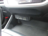 USB/タイプC電源&AUX外部入力有