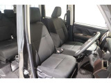 ■運転席■  良好な視界と最適なドライビングポジション。