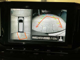 アラウンドビューモニター装備で、バックや縦列駐車の際に上から見た映像があなたをサポート!
