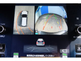 バックギアに入れるとバックカメラの映像がナビに映ります。障害物までの距離もわかりやすいです。
