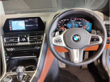 『運転』に対するBMWのこだわりはメーターパネルにも表れております。視野性の良いメーターパネルは疲労感の軽減と、運転の楽しさをもたらしてくれます。