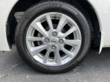 純正アルミホイール付ですタイヤサイズは155/65R14