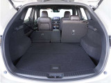 【シートアレンジ】多彩なシートアレンジができるので人を乗せたり荷物を載せたり自由自在。アナタ好みのシートアレンジをお楽しみ下さい。