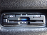 ■【ETC車載器】が装備されています。セットアップをしてお渡しとなり、ETCカードを差し込むだけで高速道路の利用が可能です。