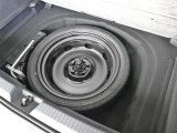 スペアタイヤを積んでいるモデルです。