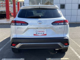 シートを外して室内をすみずみまで洗浄&消臭。ボディやタイヤはもちろん、エンジンルームまで洗浄しています。