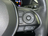 ステアリングスイッチ付き。前方から目を離すことなく操作することが可能です。